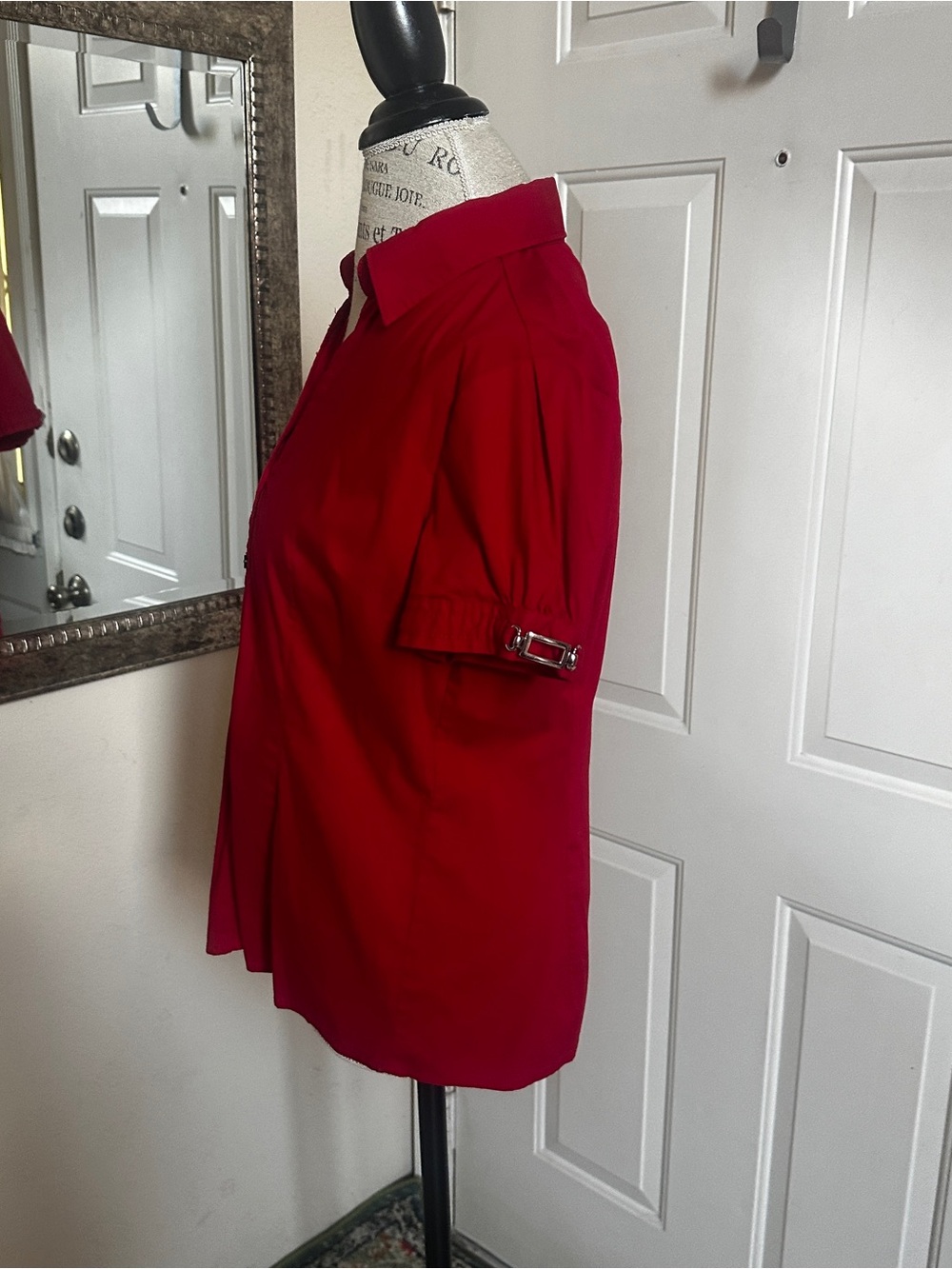 Express Red Top - Picture 5 of 8